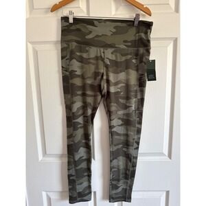Wild Fable Women's Leggings Size XL Camo Print Camoflauge NWT Soft 28' inseam